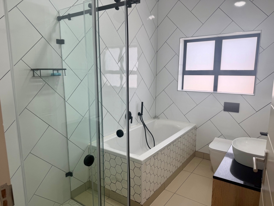 5 Bedroom Property for Sale in Tafelzicht Western Cape